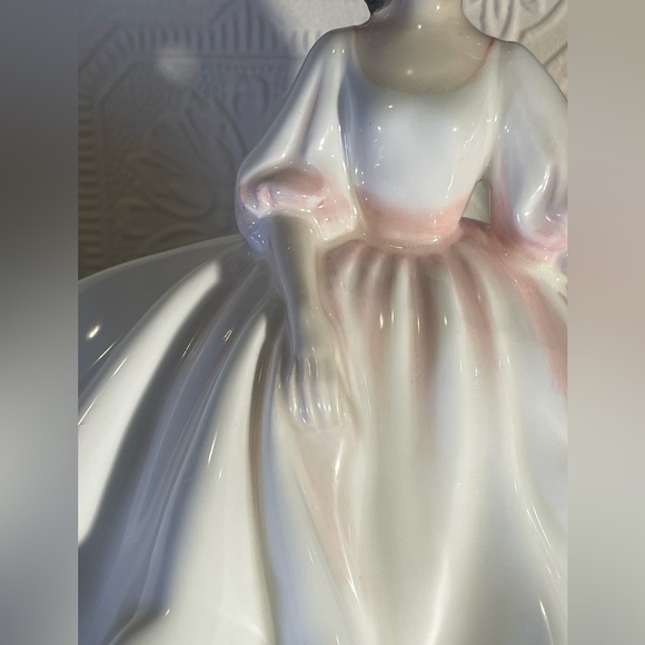1978 Royal Doulton Sunday Best. Peggy Davies.
HN2698. Rare Blush Pink Dress. - Picture 5 of 14
